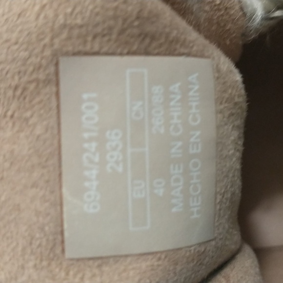 Stradivarius White Sneakers With Sherpa Tongue and Velveteen Shoelaces - Picture 12 of 12